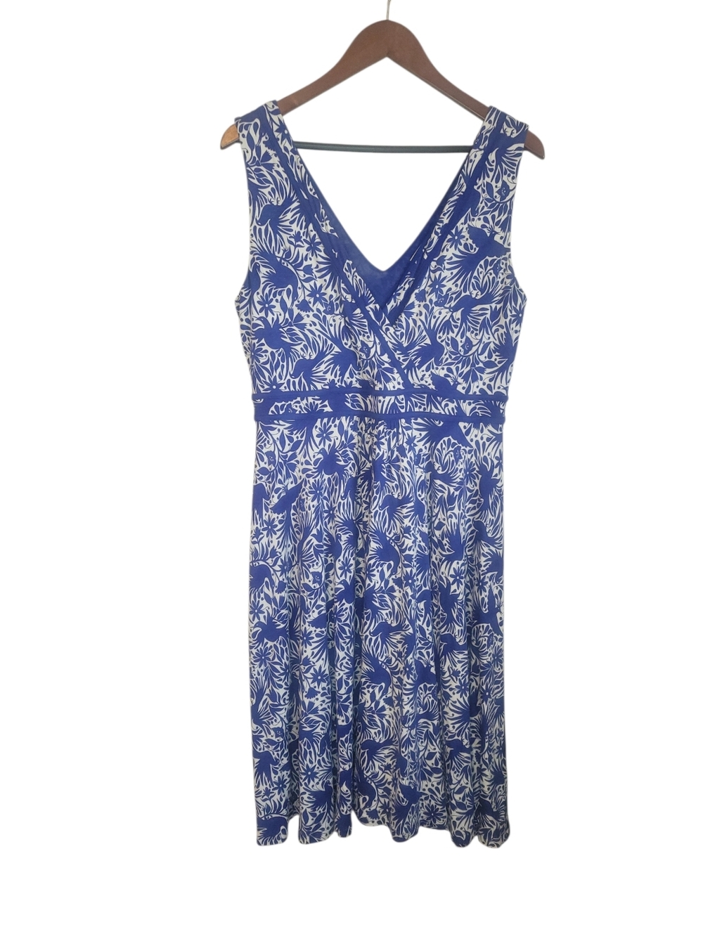 Boden Lorna Faux Wrap Jersey Dress Blue White Floral Midi Fit Coastal Summer 12 - Picture 2 of 11